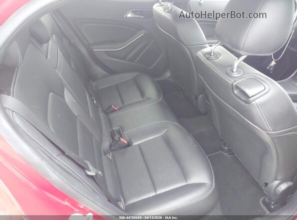 WDCTG4EB3GJ201366 2016 MERCEDES-BENZ GLA 250 Red Вид наклейки з VIN-кодом