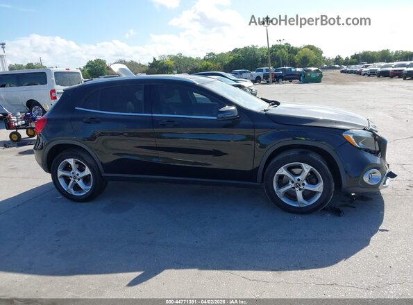 WDCTG4EB3JJ481099 2018 MERCEDES-BENZ GLA 250 Black Вид задньої частини салону