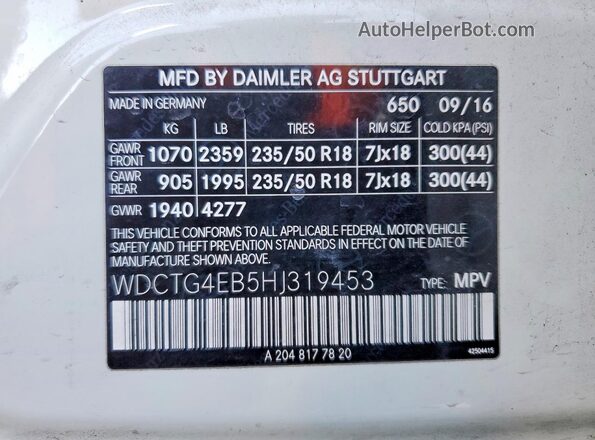WDCTG4EB5HJ319453 2017 MERCEDES-BENZ GLA White Vista del compartimento del motor