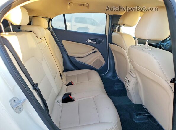 WDCTG4EB5HJ336334 2017 MERCEDES-BENZ GLA White Rear seats view