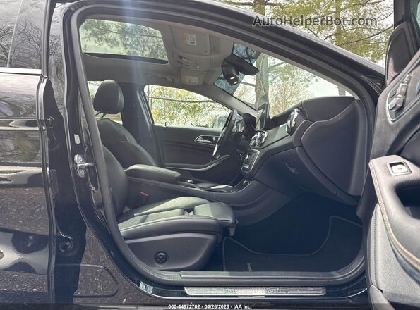 WDCTG4EB6KU007843 2019 MERCEDES-BENZ GLA 250 Black წინა სალონის ხედი