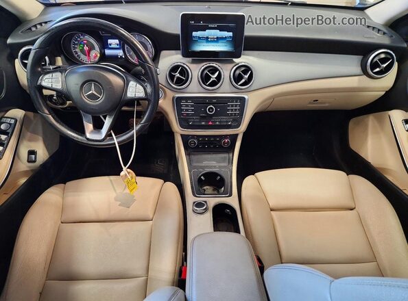 WDCTG4EB7GJ225279 2016 MERCEDES-BENZ GLA White Widok deski rozdzielczej