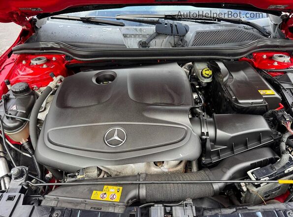WDCTG4EB9GJ204563 2016 MERCEDES-BENZ GLA Red Widok wnętrza z tyłu