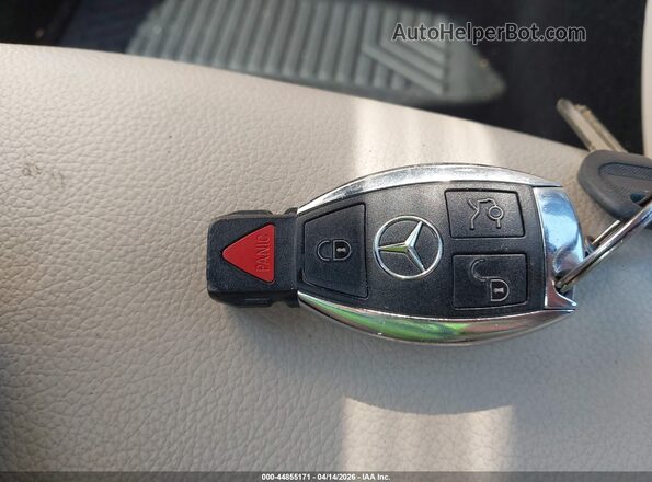WDCTG4EB9KJ593245 2019 MERCEDES-BENZ GLA 250 White Առջևի վահանակի տեսք