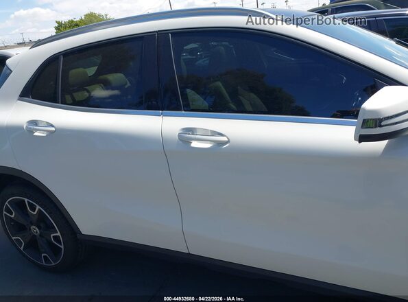 WDCTG4EBXKU009594 2019 MERCEDES-BENZ GLA 250 Белый Панорамный вид салона 360°