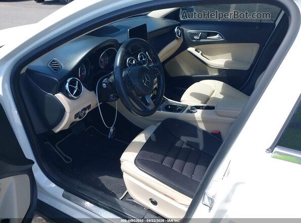 WDCTG4EBXKU009594 2019 MERCEDES-BENZ GLA 250 Белый 