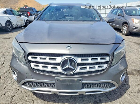 WDCTG4GB7JJ477828 2018 MERCEDES-BENZ GLA Gray Widok z przodu