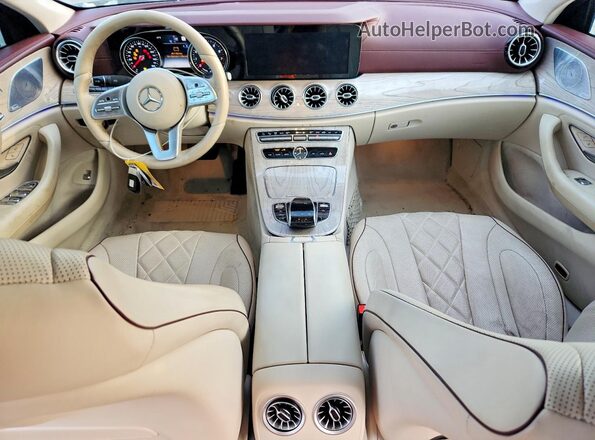 WDD2J5JB2KA033068 2019 MERCEDES-BENZ CLS-CLASS Черный Вид панели приборов