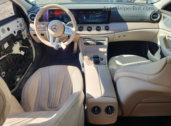 WDD2J5KB3KA028461 2019 MERCEDES-BENZ CLS-CLASS White Widok deski rozdzielczej