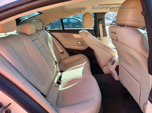 WDD2J5KB3KA028461 2019 MERCEDES-BENZ CLS-CLASS White Widok tylnych siedzeń
