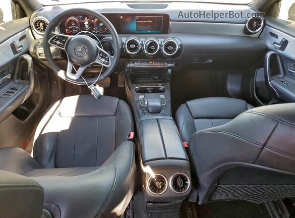 WDD3G4EB5KW027212 2019 MERCEDES-BENZ A Серый Вид панели приборов