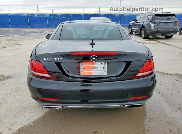 WDDPK3JA8HF140538 2017 MERCEDES-BENZ SLC Black Вид ззаду