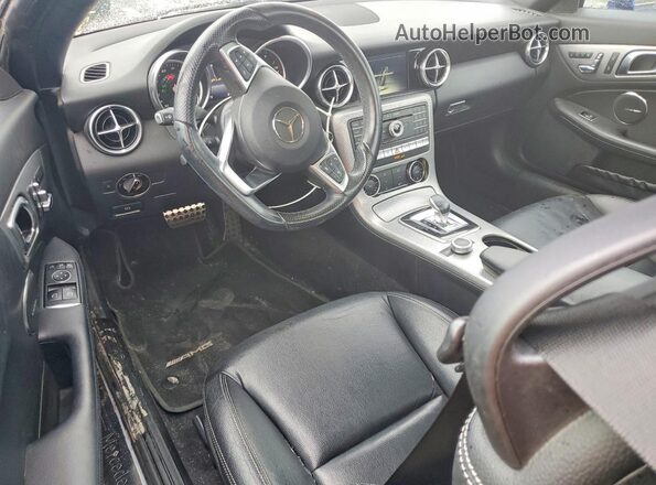 WDDPK3JA9HF138698 2017 MERCEDES-BENZ SLC Blue Вид панелі приладів