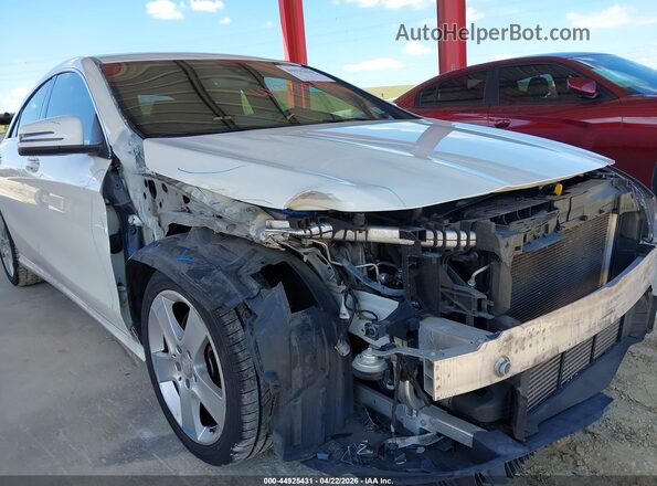 WDDSJ4EB2GN335416 2016 MERCEDES-BENZ CLA 250 White Vista frontal