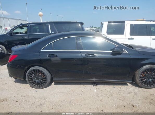 WDDSJ4EB3GN364889 2016 MERCEDES-BENZ CLA 250 Black Սարքավորումների վահանակի տեսք