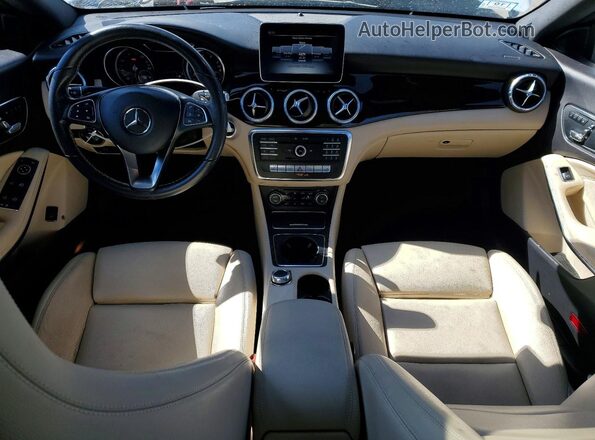 WDDSJ4EB3KN757400 2019 MERCEDES-BENZ CLA-CLASS Белый Вид панели приборов