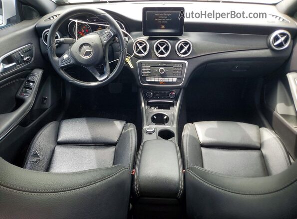 WDDSJ4EB4HN472598 2017 MERCEDES-BENZ CLA-CLASS Белый Вид панели приборов