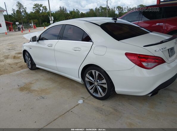 WDDSJ4EB6GN371027 2016 MERCEDES-BENZ CLA 250 White Vista interior de 360 grados