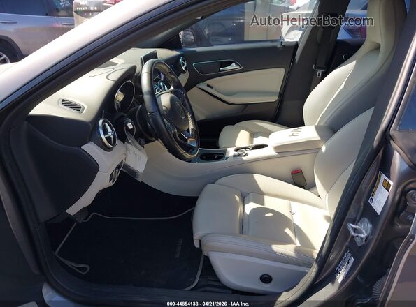 WDDSJ4EB9GN342900 2016 MERCEDES-BENZ CLA 250 Gray წინა სალონის ხედი