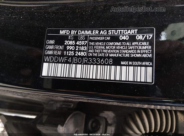 WDDWF4JB0JR333608 2018 MERCEDES-BENZ C-CLASS Черный Вид подкапотного пространства