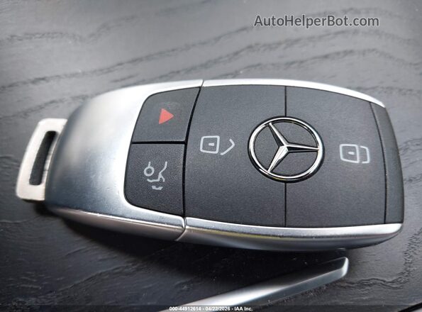 WDDWJ8EB5KF783192 2019 MERCEDES-BENZ C-CLASS Silver Widok deski rozdzielczej