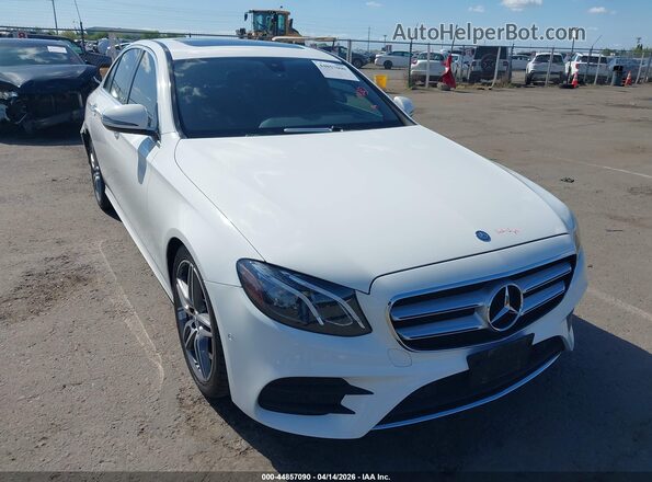 WDDZF4JB2HA099557 2017 MERCEDES-BENZ E-CLASS Белый Передняя правая четверть