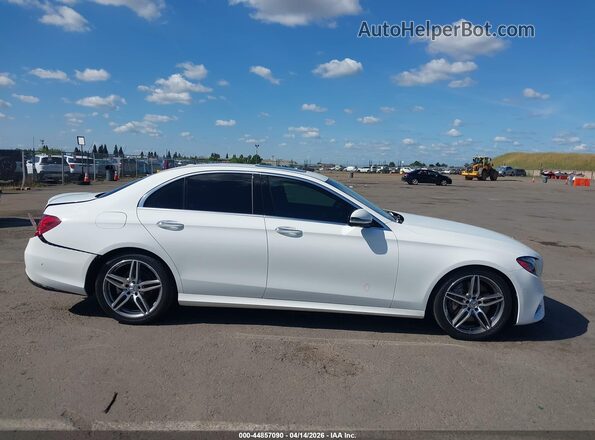 WDDZF4JB2HA099557 2017 MERCEDES-BENZ E-CLASS Белый Вид задней части салона