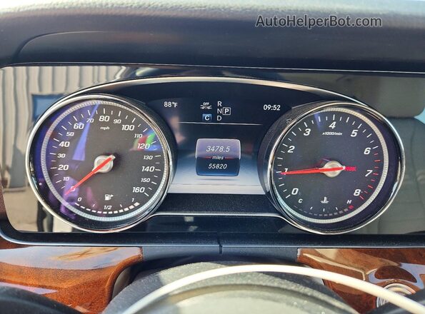 WDDZF4JB6KA653142 2019 MERCEDES-BENZ E Белый Вид щитка приборов