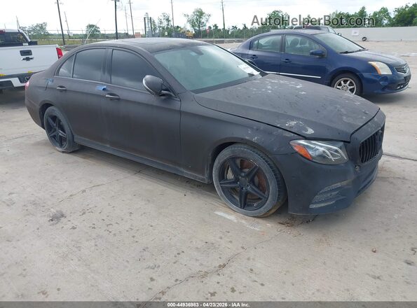 WDDZF4KB2HA144673 2017 MERCEDES-BENZ E-CLASS Черный Передняя правая четверть