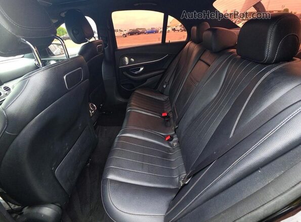 WDDZF4KB2KA573612 2019 MERCEDES-BENZ E Black Widok z tyłu