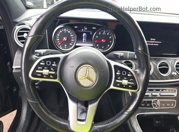 WDDZF4KB2KA573612 2019 MERCEDES-BENZ E Black Widok deski rozdzielczej