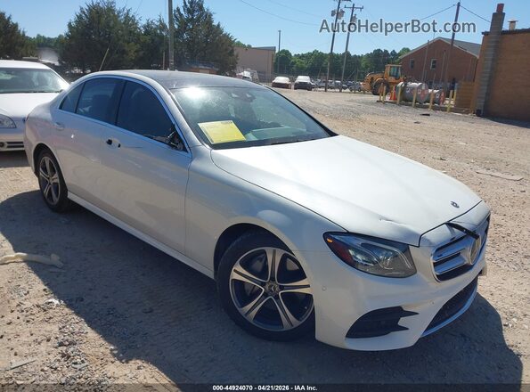 WDDZF4KB4HA281713 2017 MERCEDES-BENZ E-CLASS Белый Передняя правая четверть