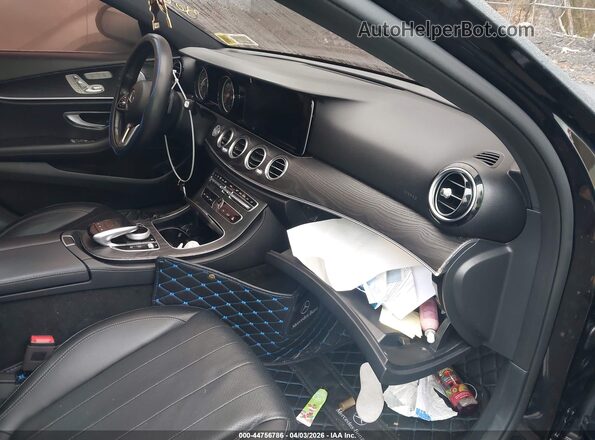 WDDZF4KB5KA522654 2019 MERCEDES-BENZ E-CLASS Black Vista interior delantera