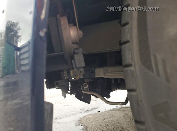 WDDZF4KB8HA065248 2017 MERCEDES-BENZ E Blue Вид підкапотного простору
