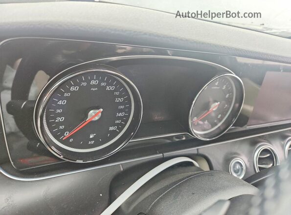 WDDZF4KB9HA118863 2017 MERCEDES-BENZ E Charcoal Widok zestawu wskaźników