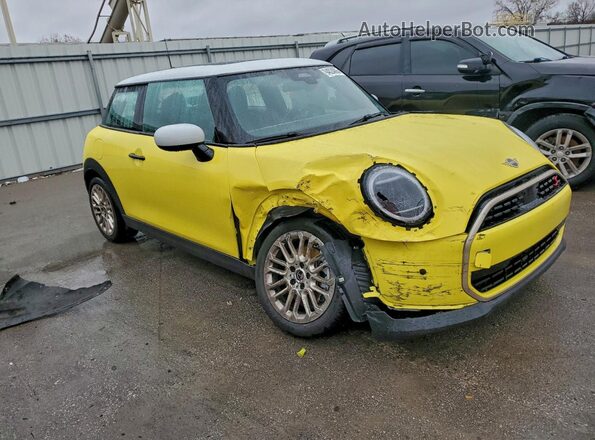 WMW23GD09S2X14278 2025 MINI COOPER Желтый Передняя правая четверть