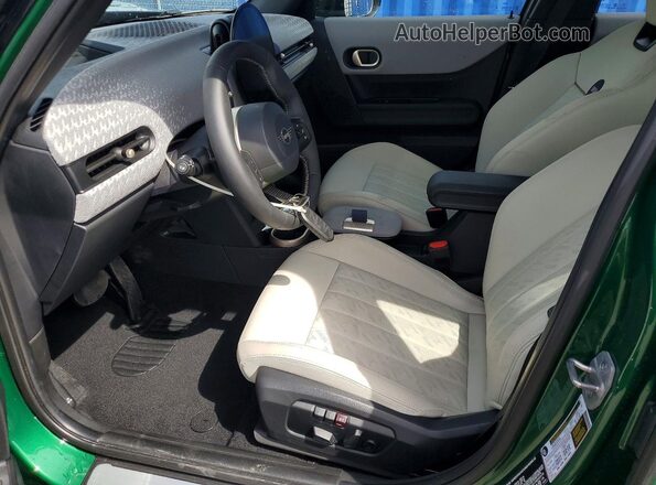 WMW53GD02T2Y10767 2026 MINI COOPER Green Widok wnętrza z przodu
