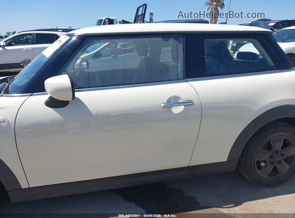 WMWXR3C09L2M62077 2020 MINI HARDTOP White სალონის 360-გრადუსიანი ხედი