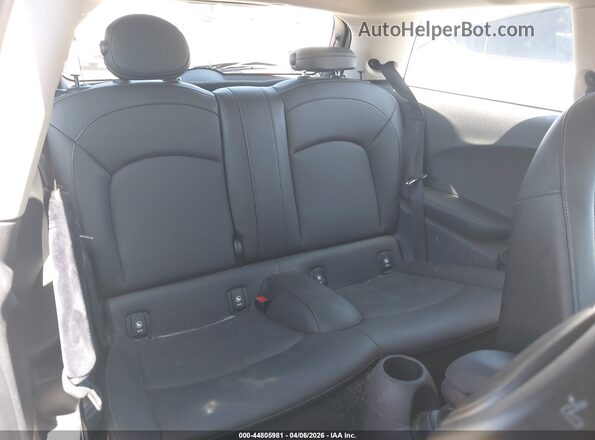 WMWXR3C09L2M62077 2020 MINI HARDTOP White VIN კოდის სტიკერის ხედი