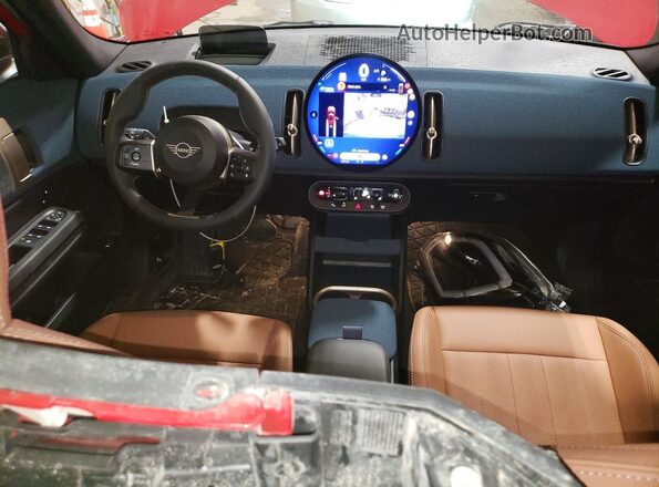 WMZ23GA09S7S76839 2025 MINI COUNTRYMAN Красный Вид панели приборов