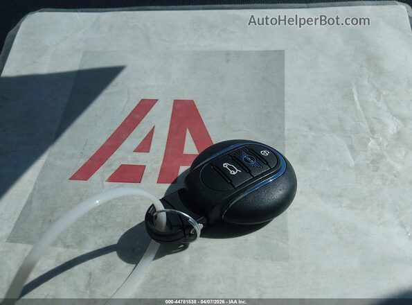 WMZYW7C02L3L39741 2020 MINI COUNTRYMAN Серый Вид панели приборов