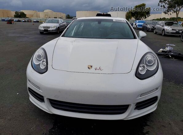 WP0AD2A74GL041045 2016 PORSCHE PANAMERA White Widok z przodu