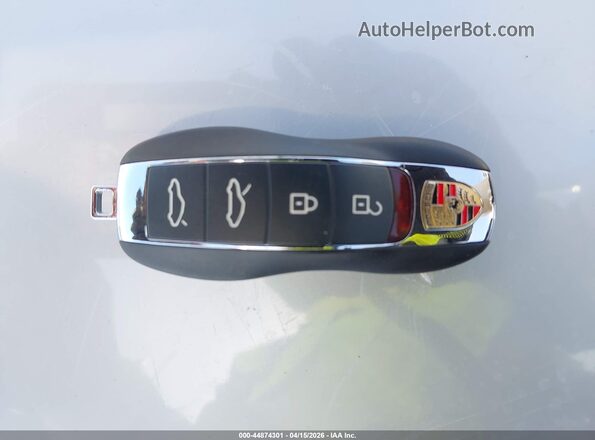WP0AE2A80PS280345 2023 PORSCHE 718 CAYMAN Белый Вид панели приборов
