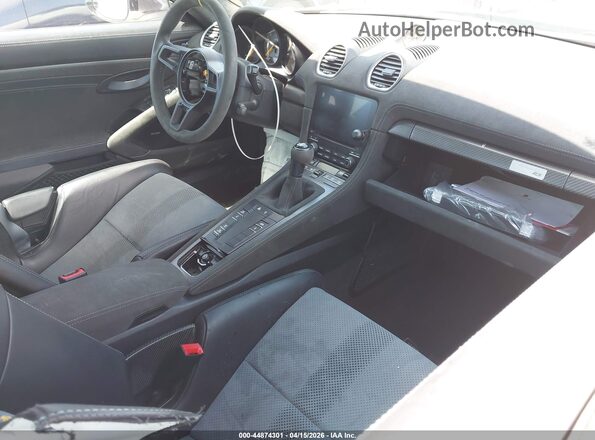WP0AE2A80PS280345 2023 PORSCHE 718 CAYMAN Белый Вид салона спереди