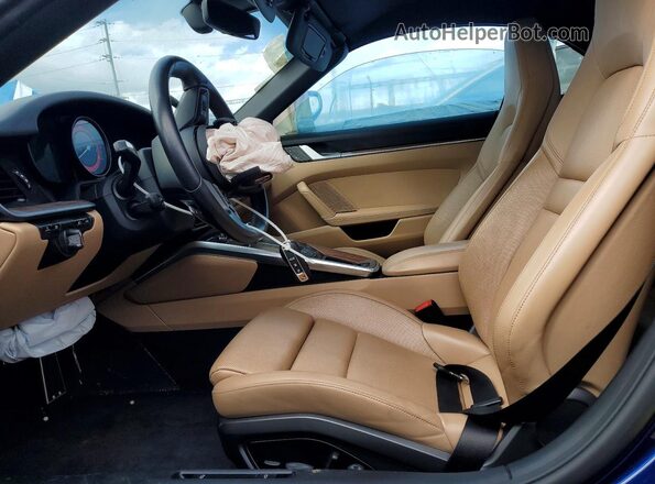 WP0CB2A96LS262940 2020 PORSCHE 911 Синий Вид салона спереди