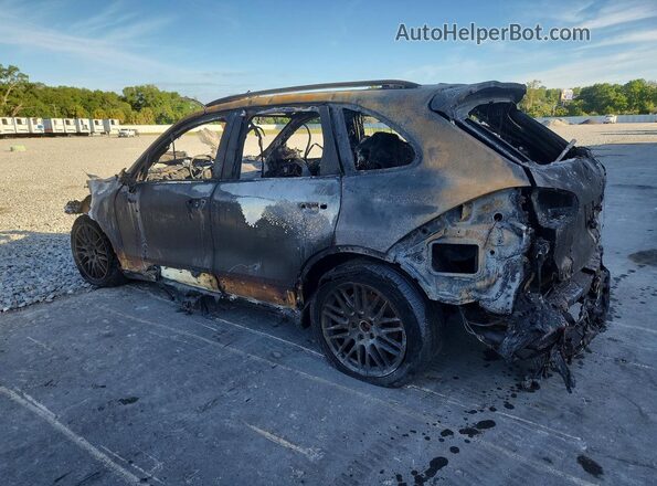 WP1AA2A23HKA92149 2017 PORSCHE CAYENNE Пожар Задняя левая четверть