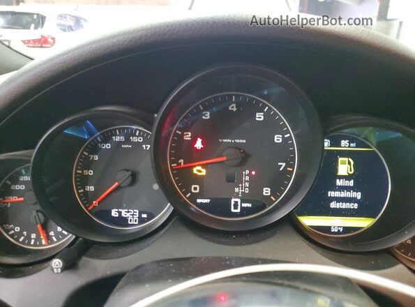 WP1AA2A24HKA83444 2017 PORSCHE CAYENNE Черный Вид щитка приборов
