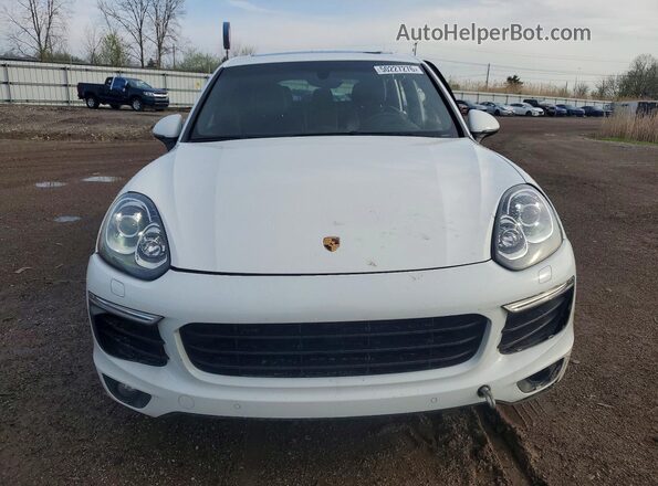 WP1AA2A25HKA86174 2017 PORSCHE CAYENNE White Widok z przodu