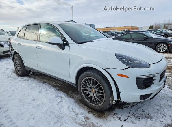 WP1AA2A25HKA90144 2017 PORSCHE CAYENNE Белый Передняя правая четверть