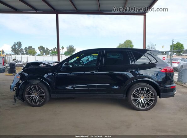 WP1AA2A2XHKA82816 2017 PORSCHE CAYENNE Black Панорамний вид салону 360°